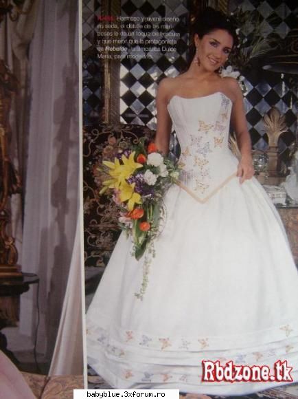 Anahi imbracata in rochii de mireasa - o mireasa frumoasa :P - Anahi