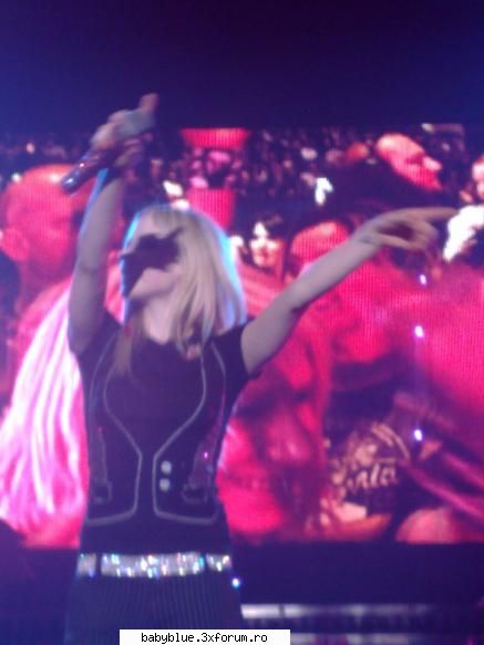 Avril in concerte** - baby_blue - Avril Lavigne